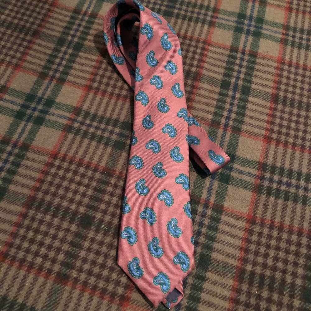 Kenneth Gordon Plum Paisley Necktie